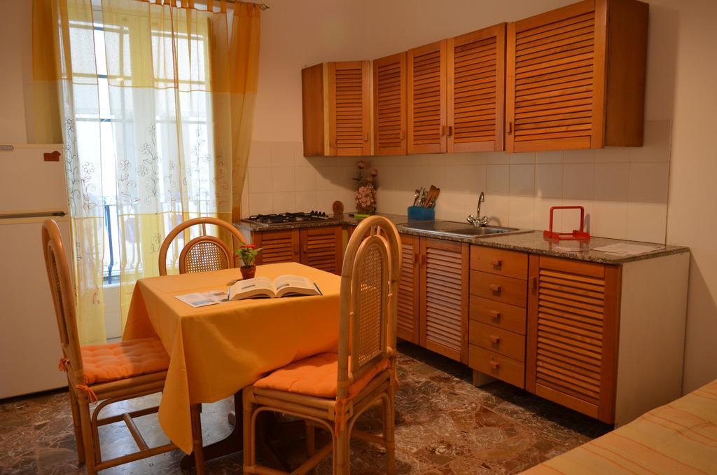 Case Vacanze Arcobaleno Lipari  Exteriör bild